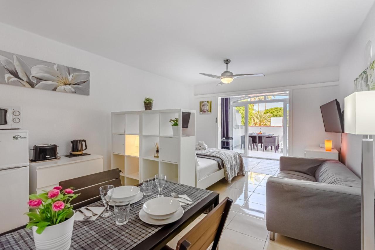 ארונה Fantastic Large Studio In Front Of Beach Heated Pool Wifi מראה חיצוני תמונה