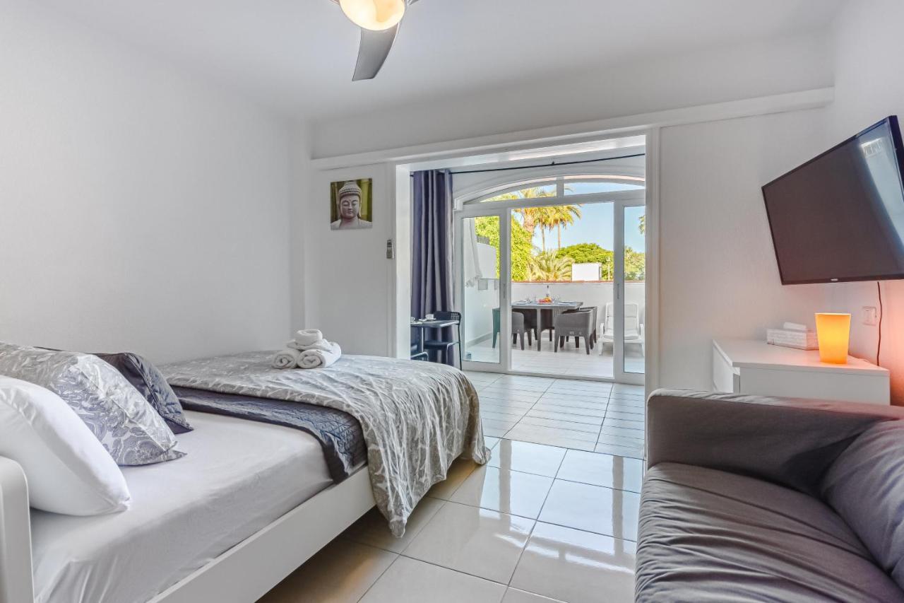 ארונה Fantastic Large Studio In Front Of Beach Heated Pool Wifi מראה חיצוני תמונה