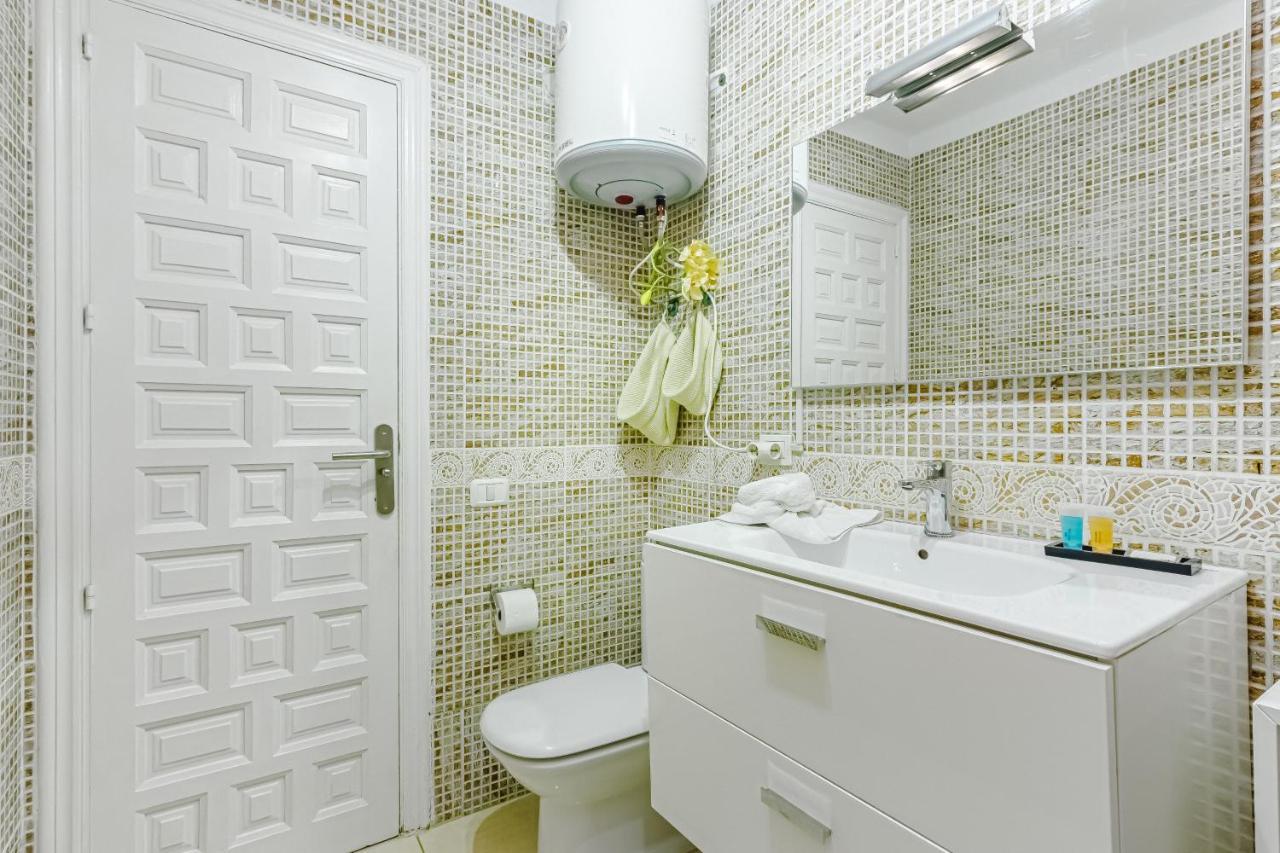 ארונה Fantastic Large Studio In Front Of Beach Heated Pool Wifi מראה חיצוני תמונה